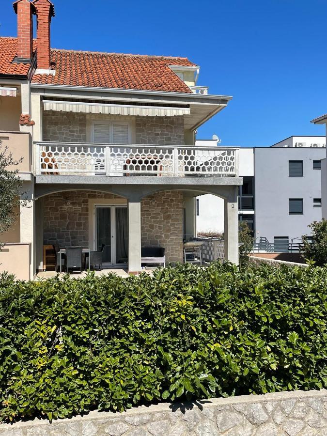Duplex Appartment Luna Krk Town Exterior foto